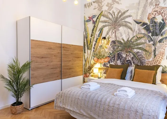 Stylish House With Yard 4 Pers Apartament Bukareszt